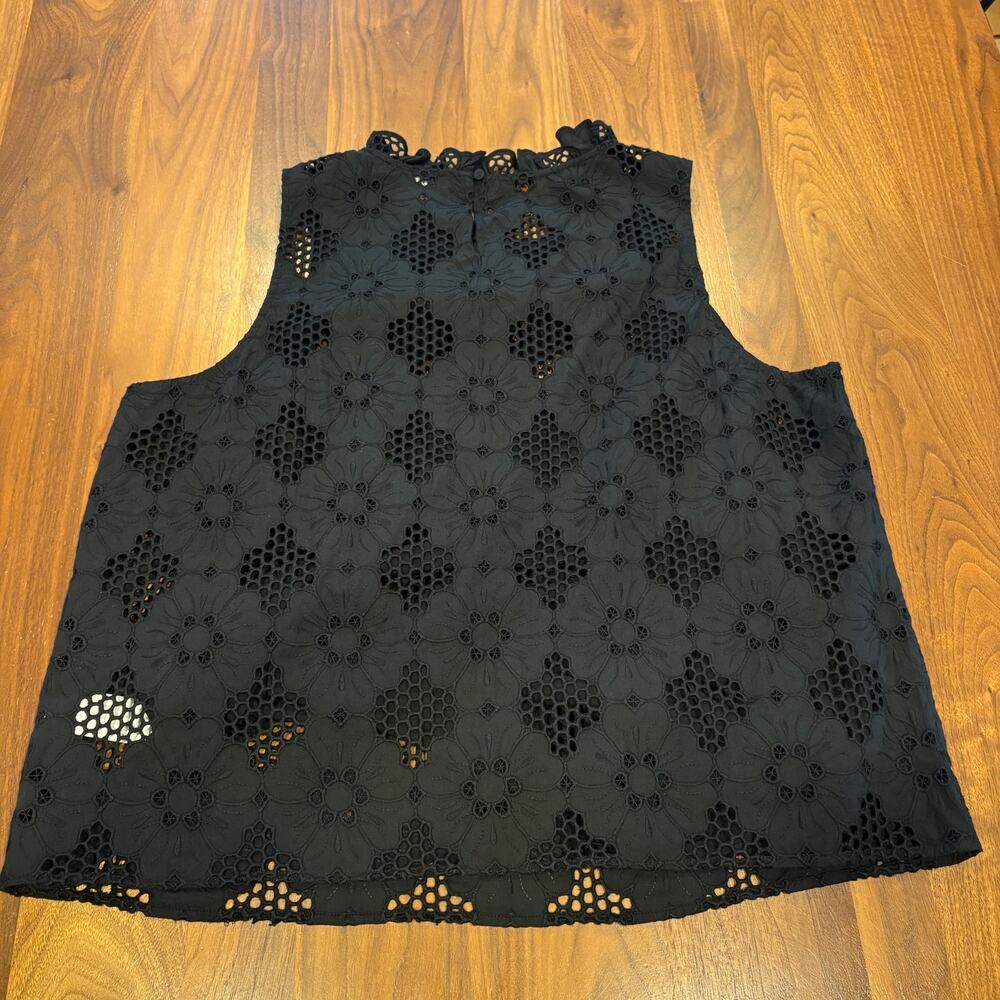 Size XXL J Crew Fleur Top in Eyelet - Picture 4 of 4